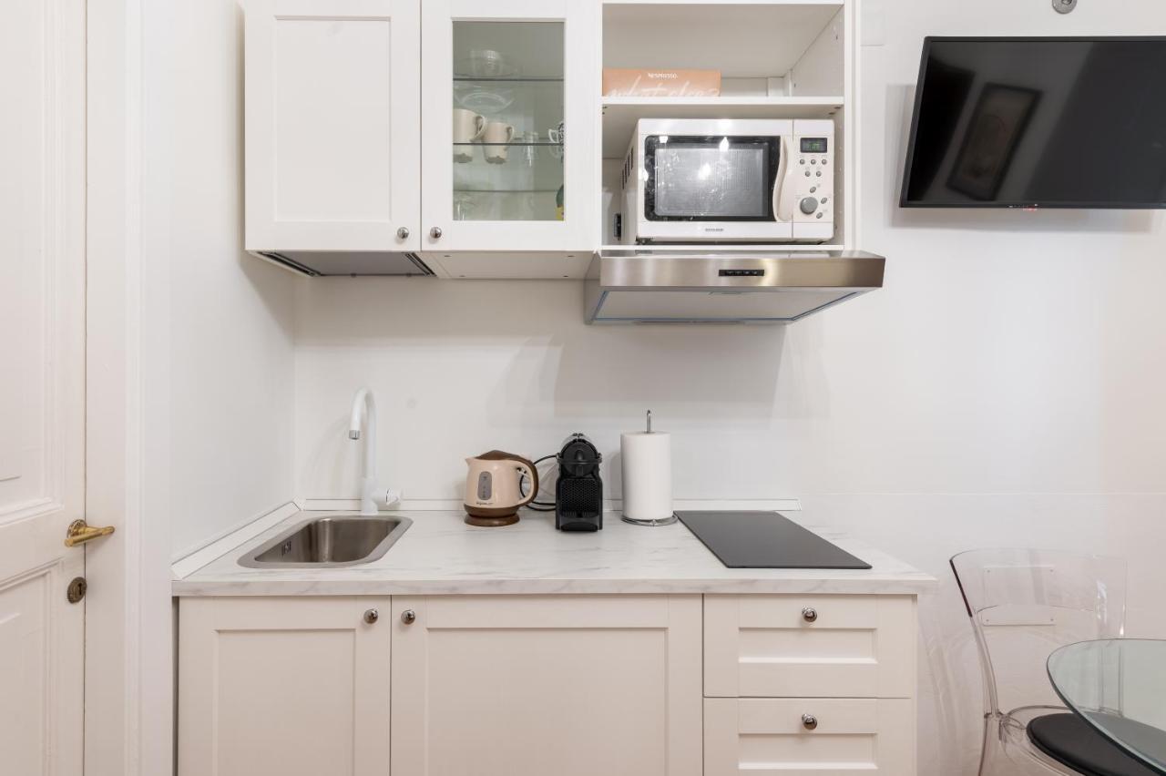 Old Trastevere Studio Рим Екстериор снимка